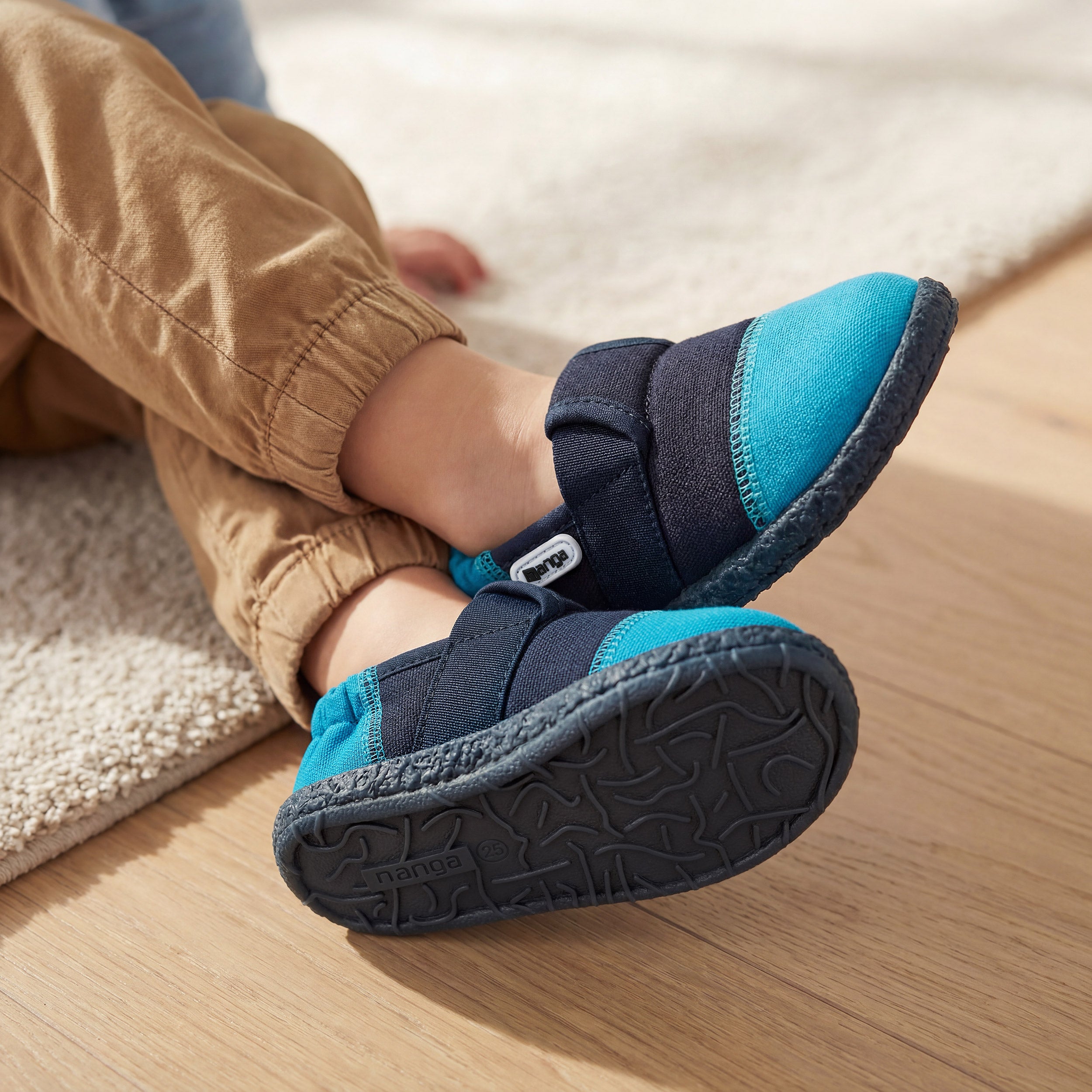 Klette hell- & dunkelblau 2.0 - breitere Zehenbox